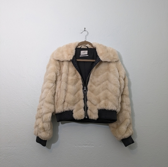 Urban Outfitters Women's Uo Francine Faux Fur Bomber Jacket - Picture 4 of 5